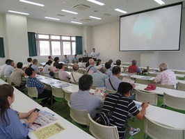 見学会（講義）の様子