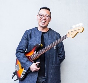 フレットレスベース奏者 織原 良次